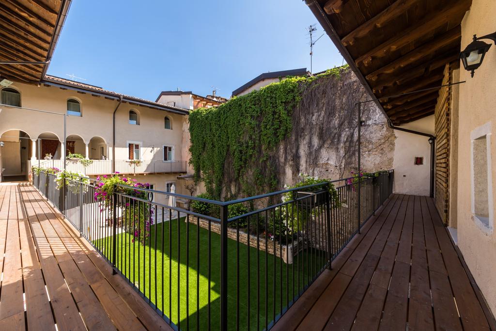 Colle Ameno Room And Breakfast Rovereto  Buitenkant foto
