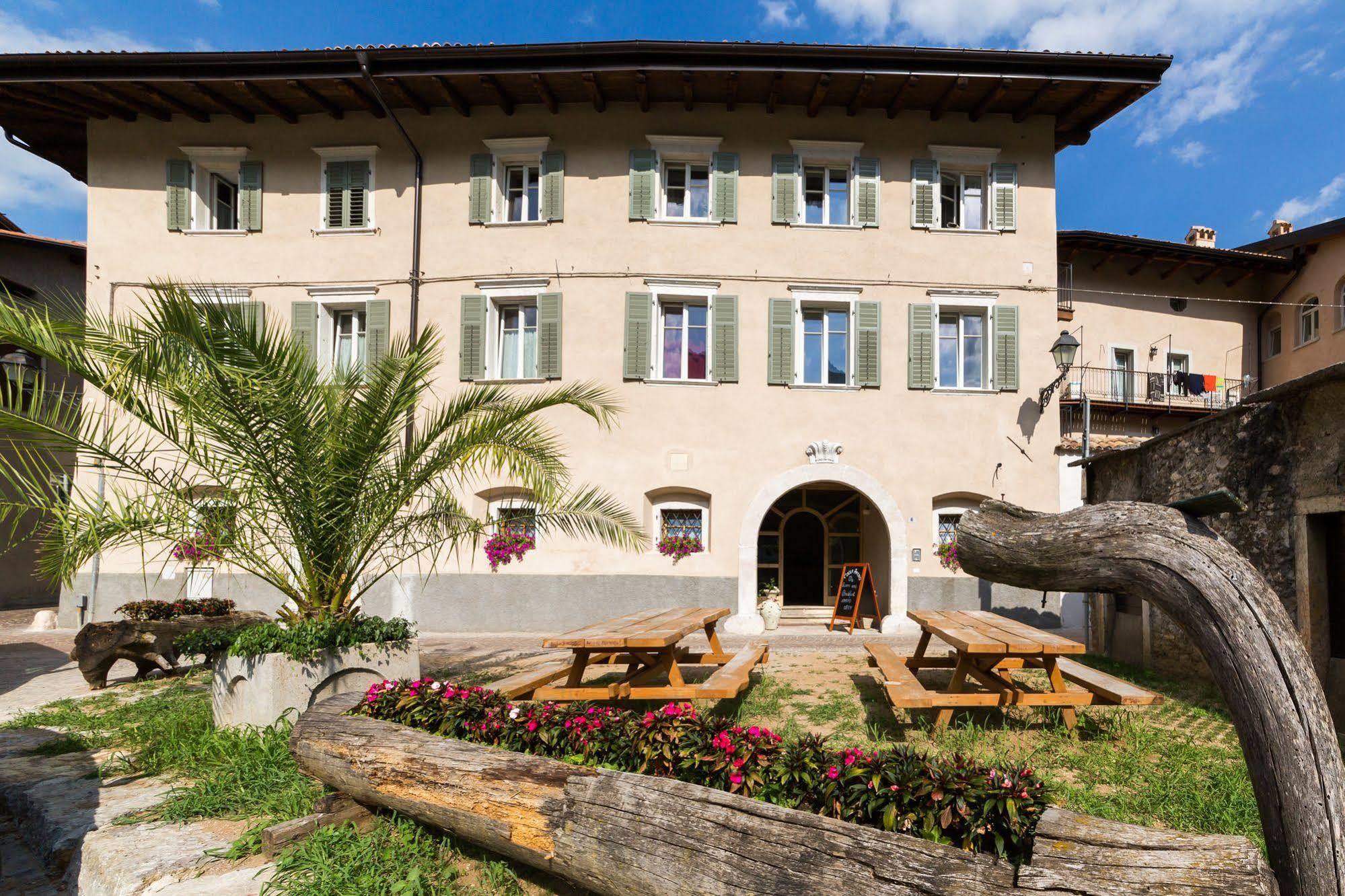 Colle Ameno Room And Breakfast Rovereto  Buitenkant foto