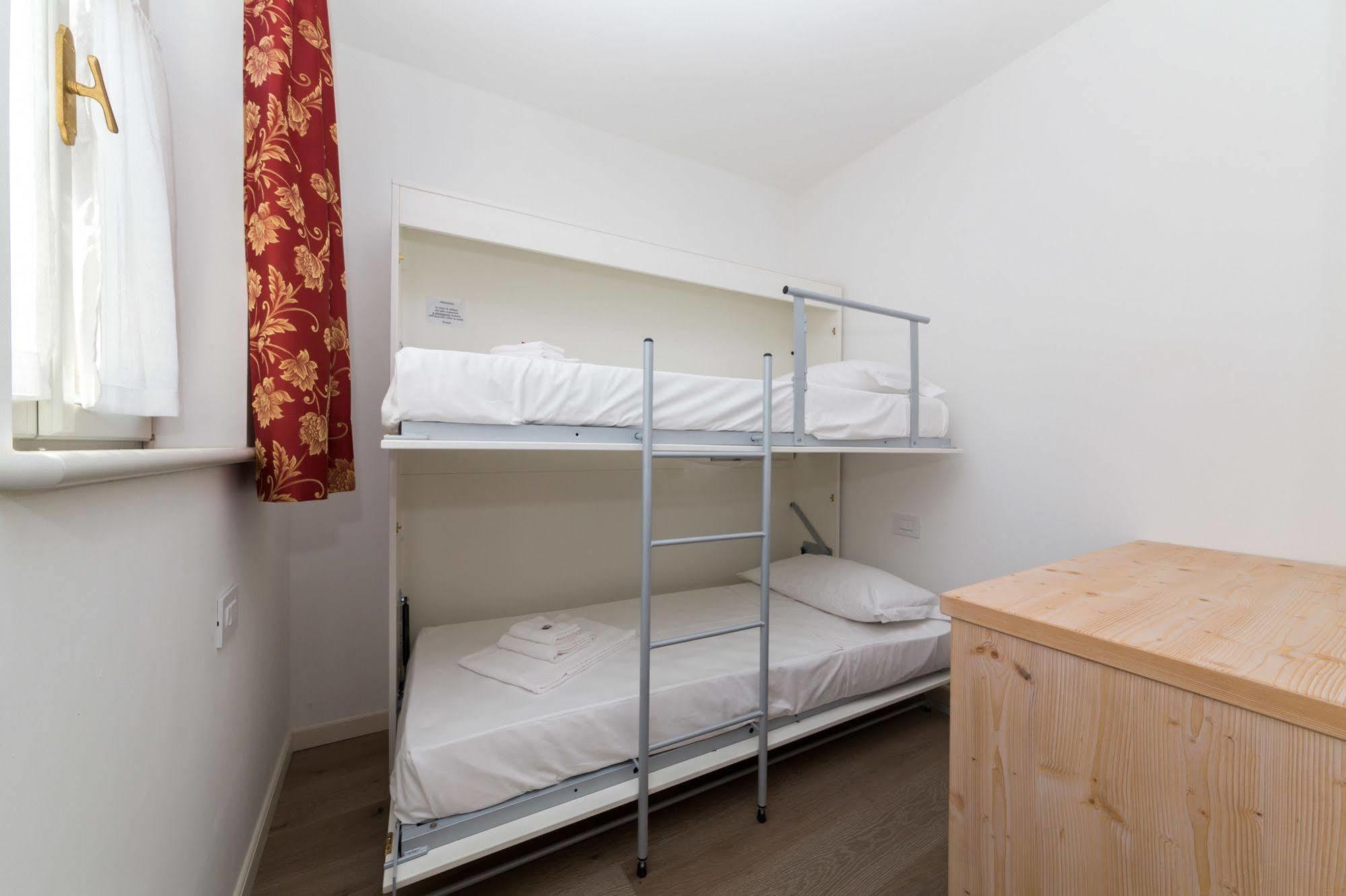 Colle Ameno Room And Breakfast Rovereto  Buitenkant foto