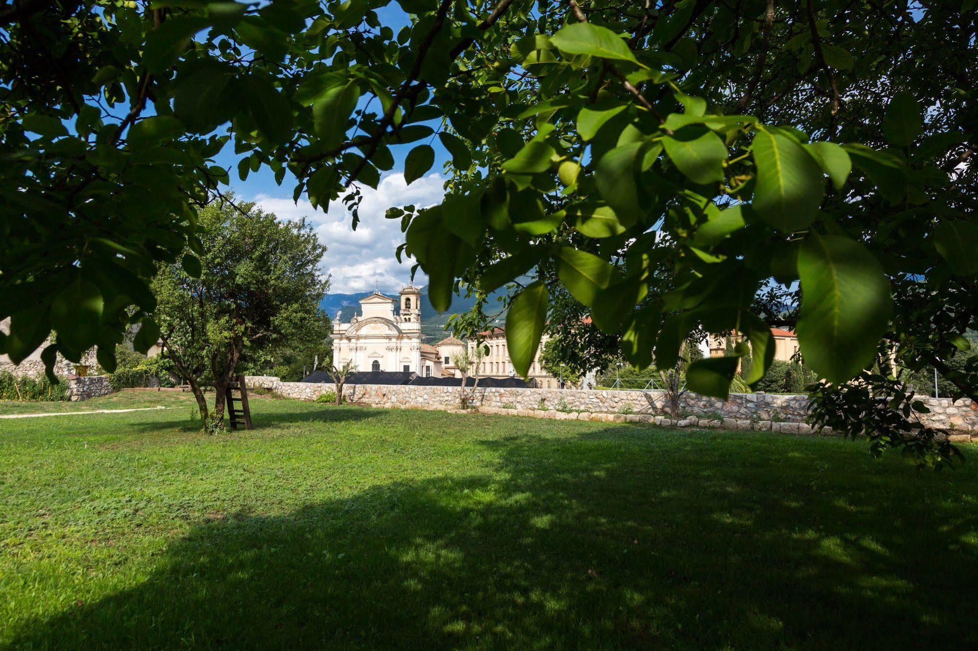 Colle Ameno Room And Breakfast Rovereto  Buitenkant foto