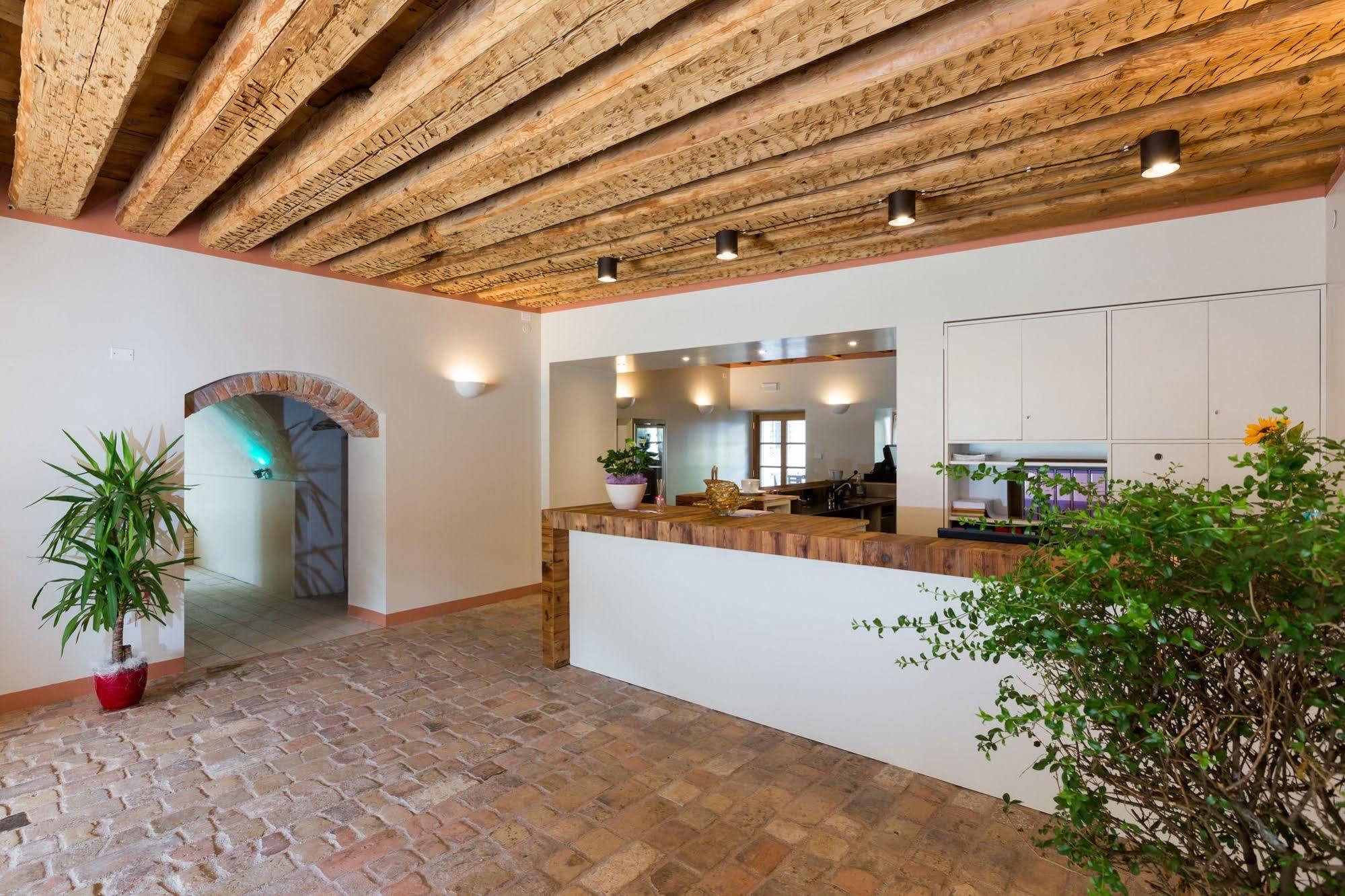 Colle Ameno Room And Breakfast Rovereto  Buitenkant foto